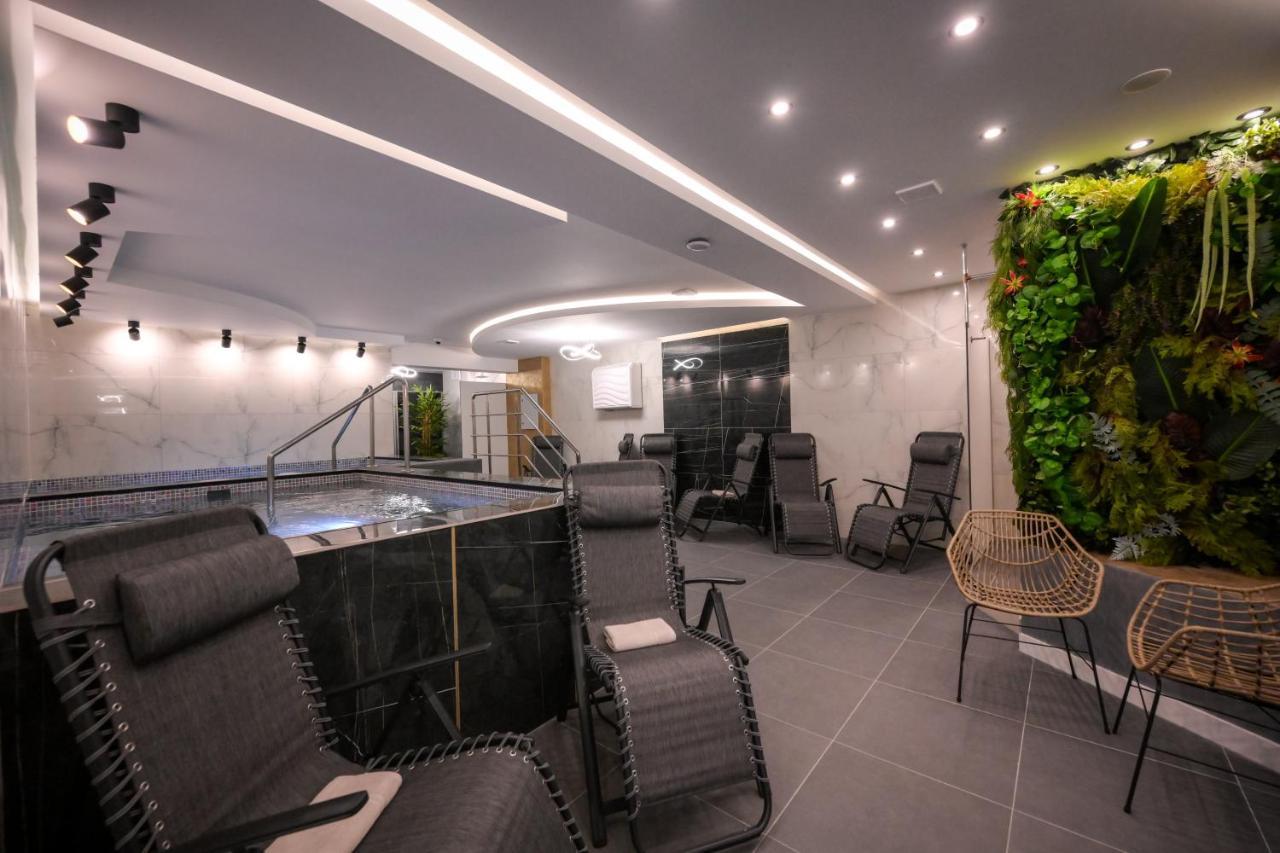 Hotel Yara Vişeu de Sus المظهر الخارجي الصورة