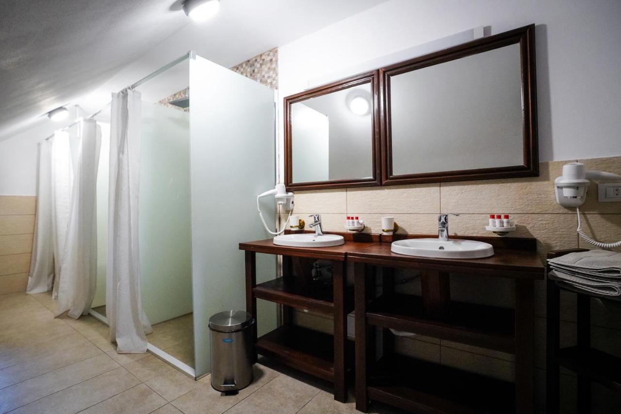 Hotel Yara Vişeu de Sus المظهر الخارجي الصورة